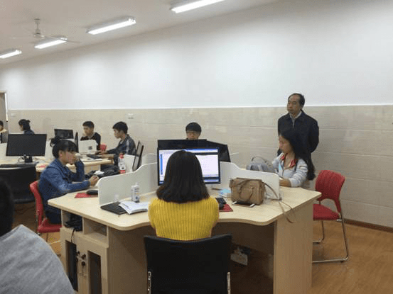学院领导深入铜仁NIIT大数据与软件服务外包实训基地检查指导工作